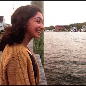 Meet your Posher, Rebekah